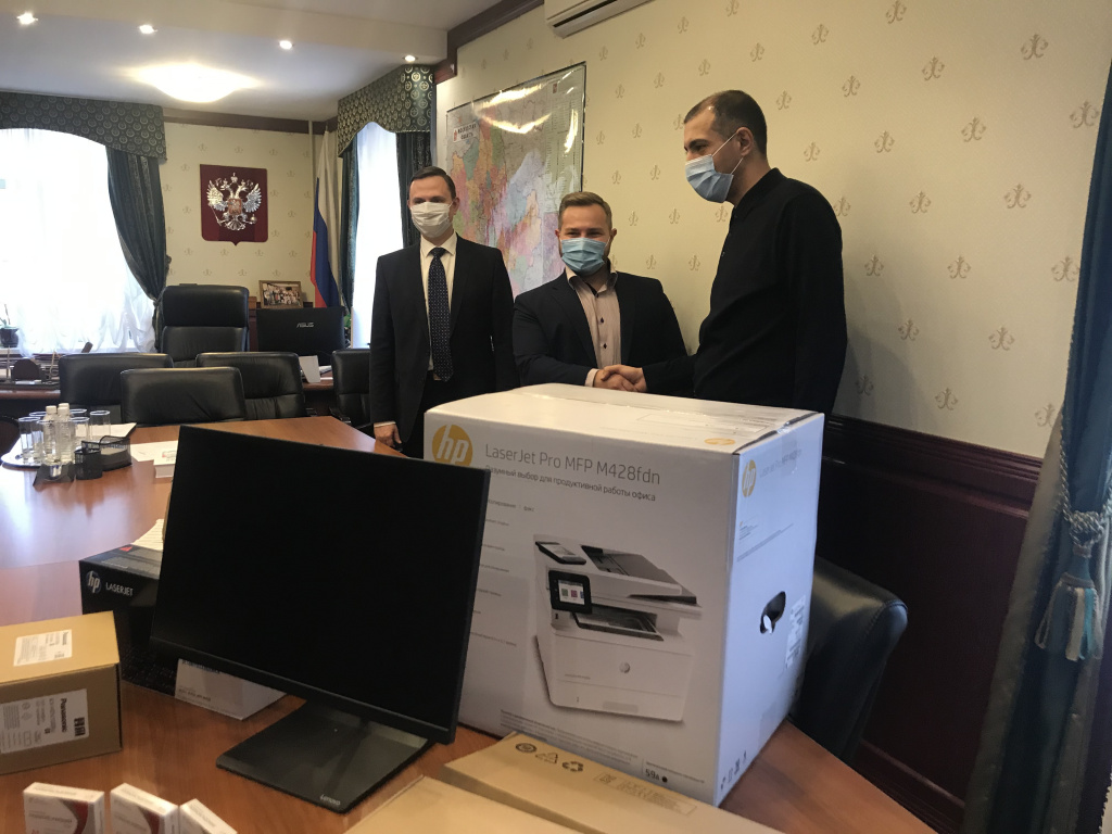Petrovax helps the Podolsk City Clinical Hospital equip a new hospital against COVID-19 Petrovax helps the Podolsk City Clinical Hospital equip a new hospital against COVID-19